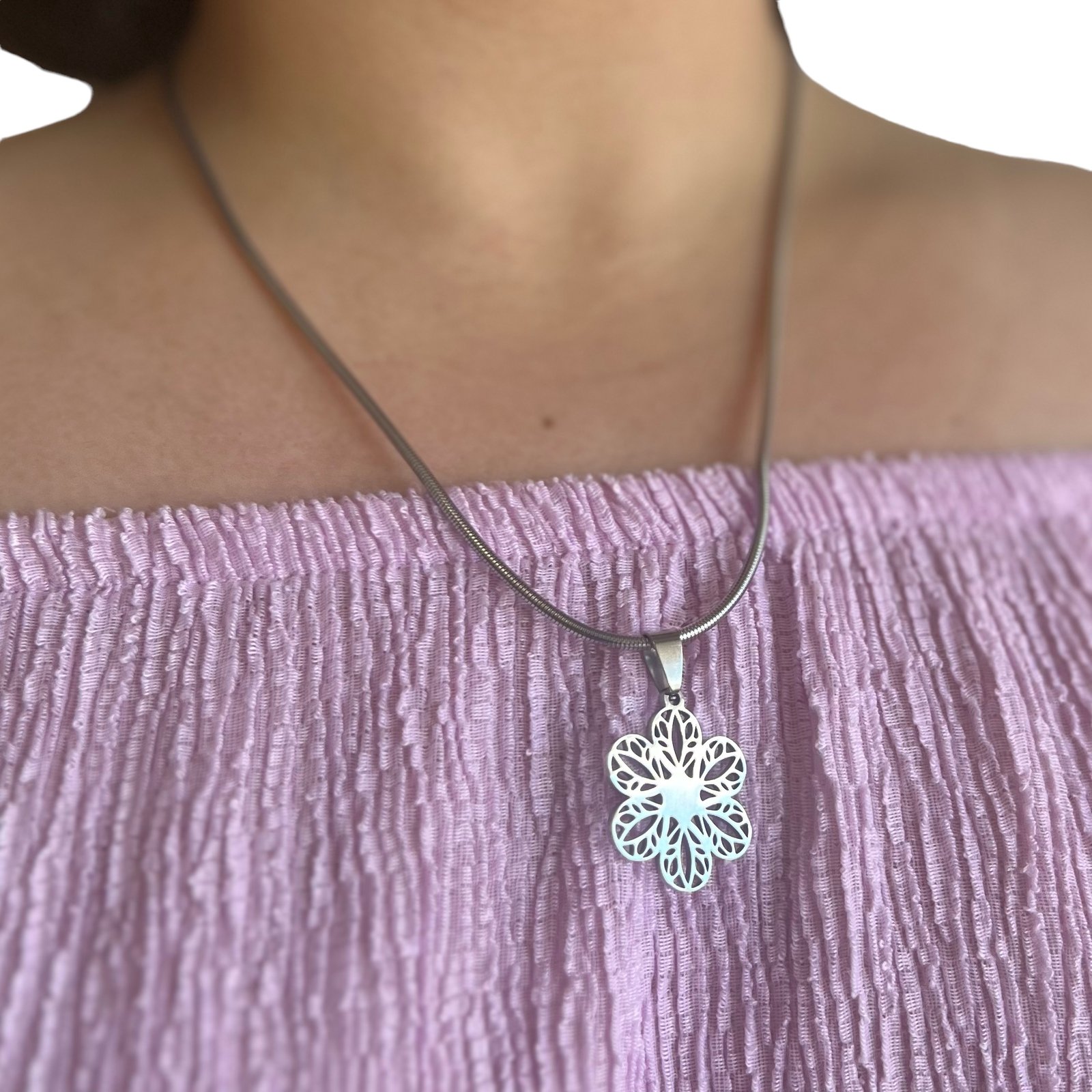 Chain Grace Flower by Ibis Raquel chain_grace_flower_ibis_raquel